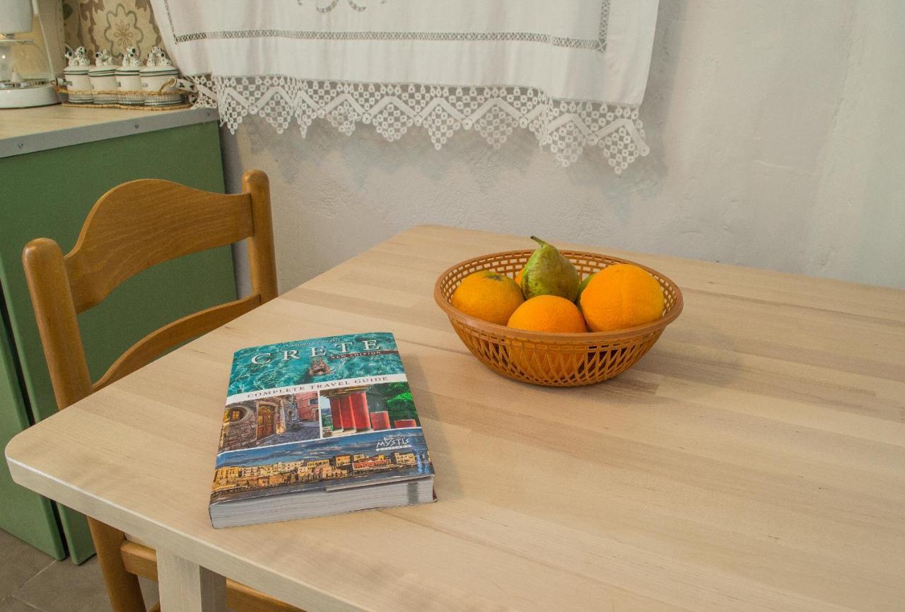 Feneri 3 -Cozy Rustic Apt 20' From Elafonisi Beach Perivolia  Esterno foto
