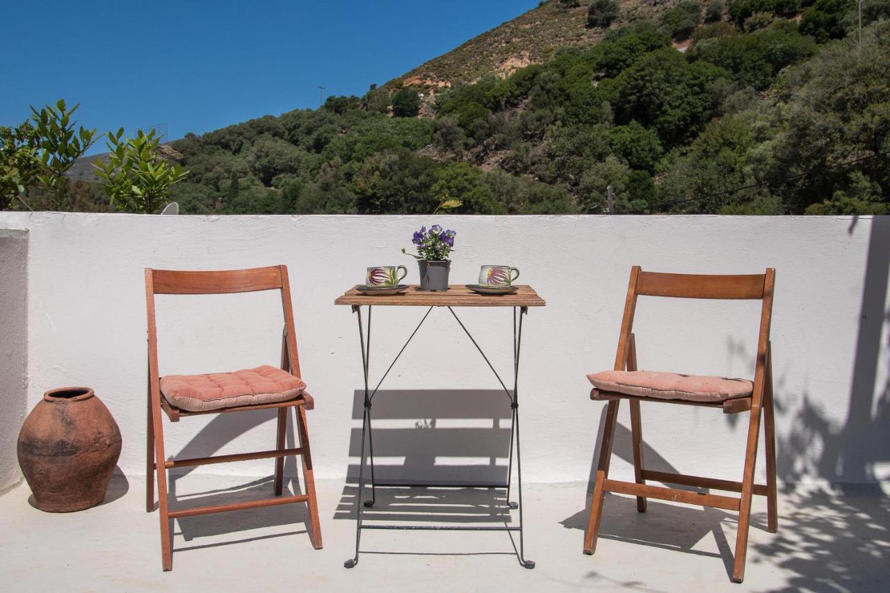Feneri 3 -Cozy Rustic Apt 20' From Elafonisi Beach Perivolia  Esterno foto